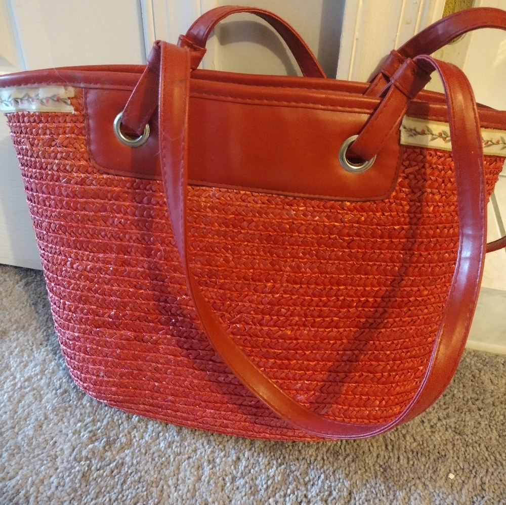 Straw bag